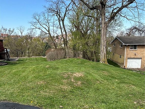 4th image of Brinwood Ave