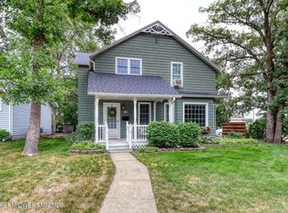 1059 Minnesota Ave, Detroit Lakes, MN 56501