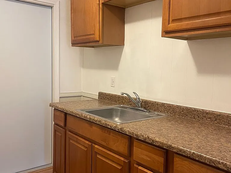 2762 & 2764 Lanning Ave — Photo 10