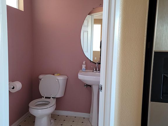 5th image of 1807 Jamaica Way