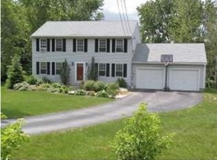 15 Brittany Cir, Pembroke, NH 03275