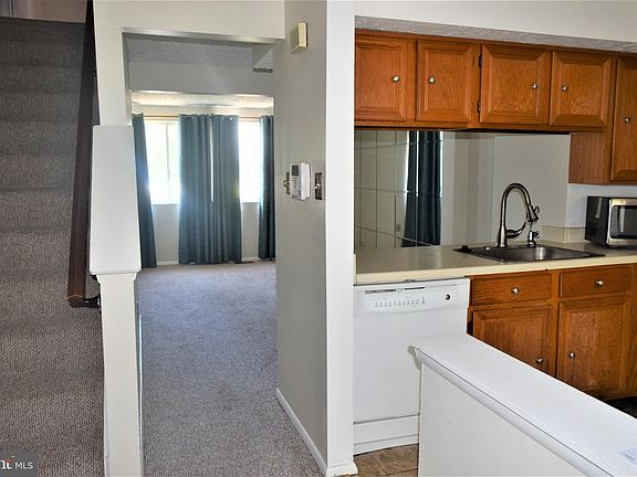 3rd image of 9234 Redbridge Ct