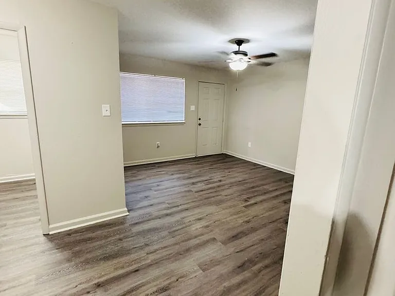 2875 Iowa St — Photo 34