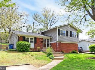 6011 Meriwether Ln, Springfield, VA 22150