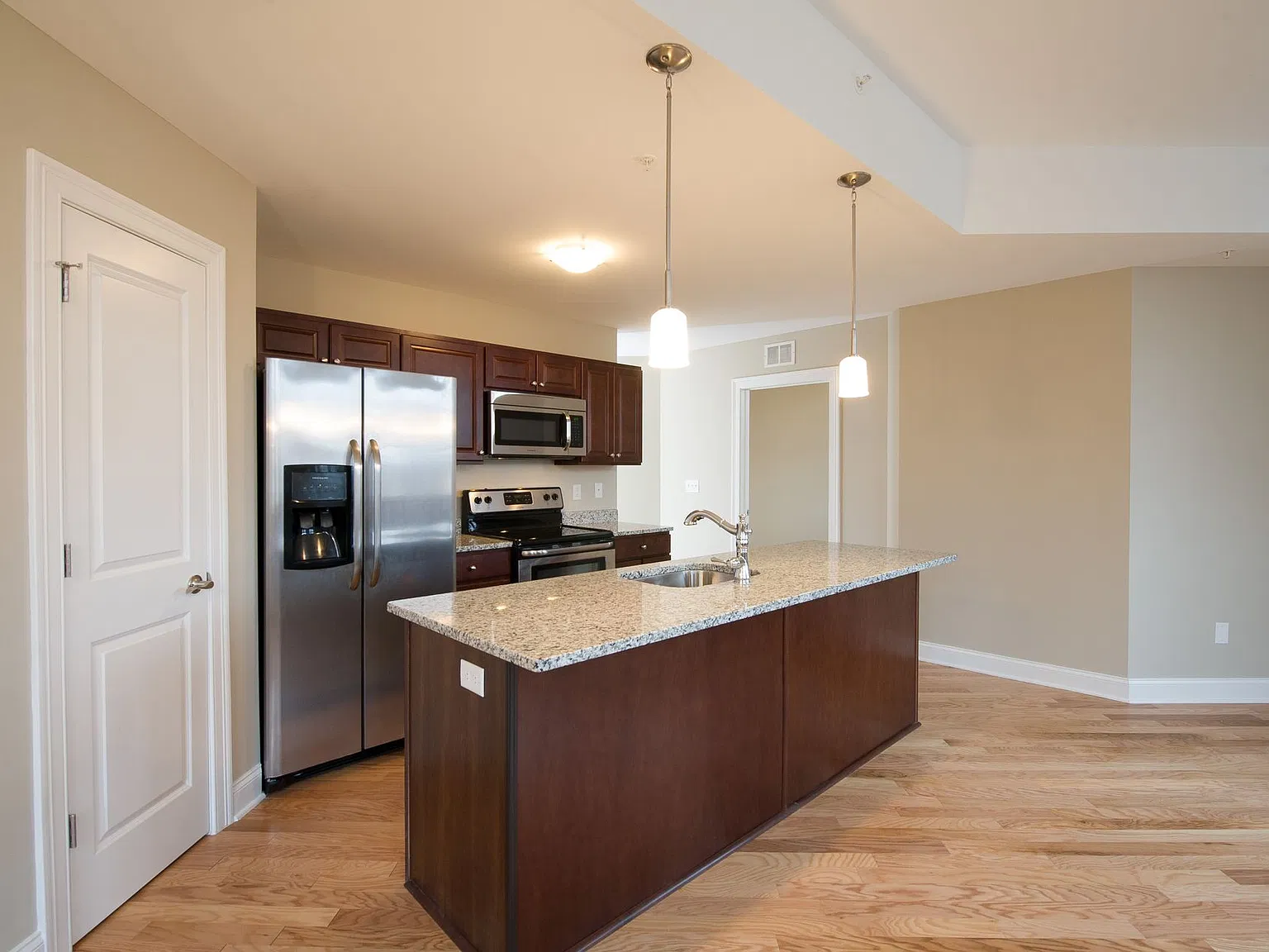 The Palmer House Apartments — Photo 1