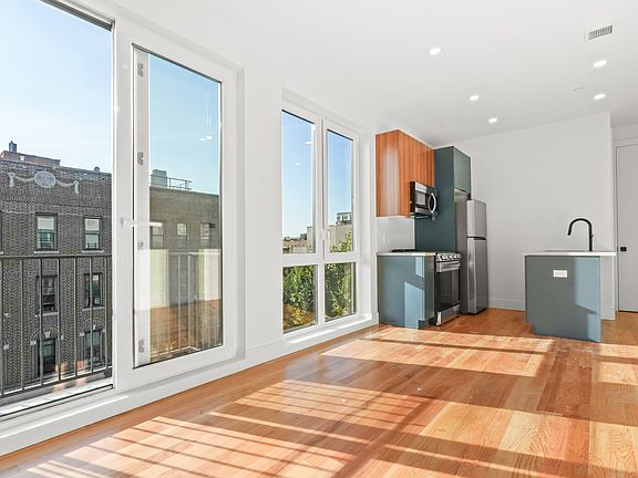 3rd image of 271 E 28th St #4B