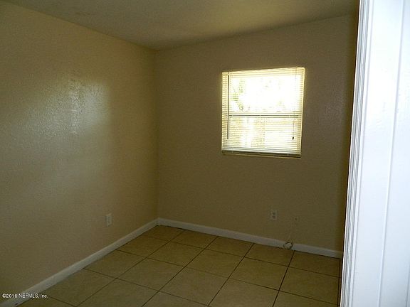 5th image of 3157 Penton St