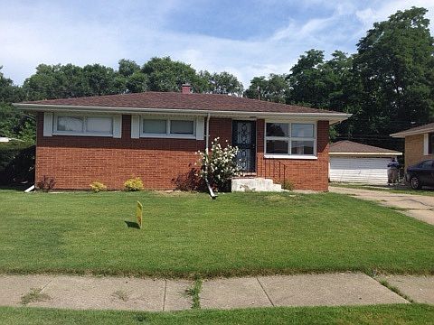 4th image of 832 E 52nd Ave