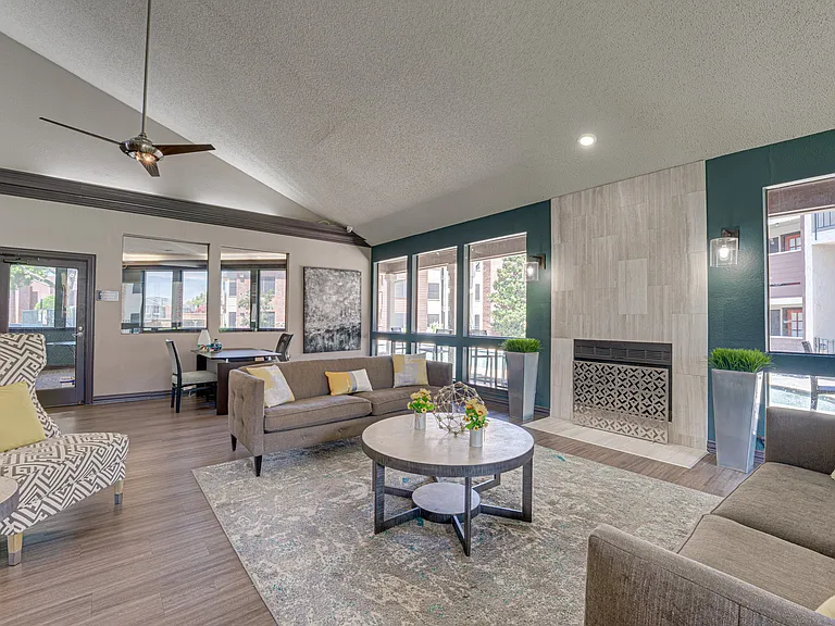 Timberglen Apartments — Photo 12