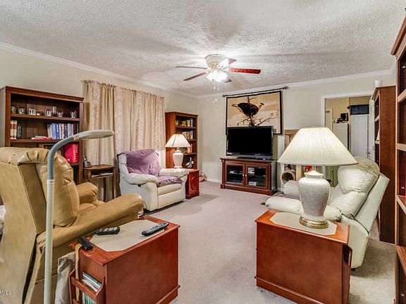 2nd image of 1020 Megan Cir
