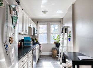 23 Lanark Rd APT 10, Boston, MA 02135