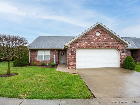 8401 Hunters Trace, Sellersburg, IN 47172
