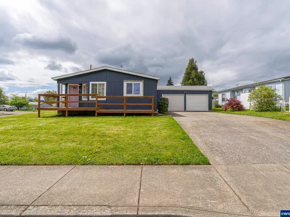 415 NE Dallas Dr, Dallas, OR 97338