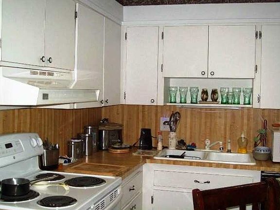 4th image of 2905 N 66th Ave