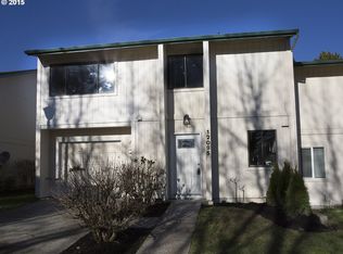 12095 SW Sussex St, Beaverton, OR 97008