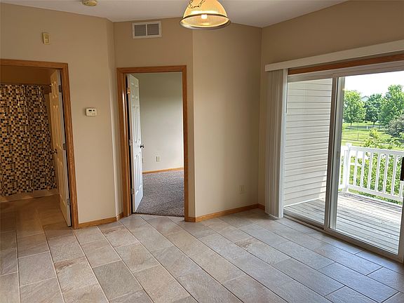 3rd image of 1380 SE Florence Dr Unit 48U