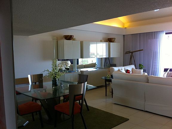 Gracious, upscale contemporary