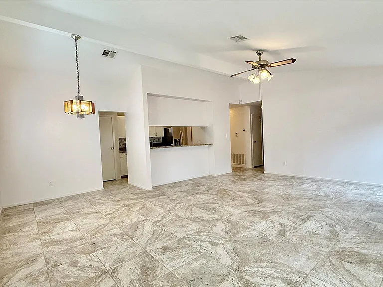 18 Dellforest Ct — Photo 30