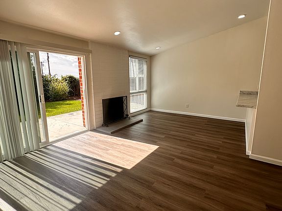 4th image of 8561 Verlane Dr