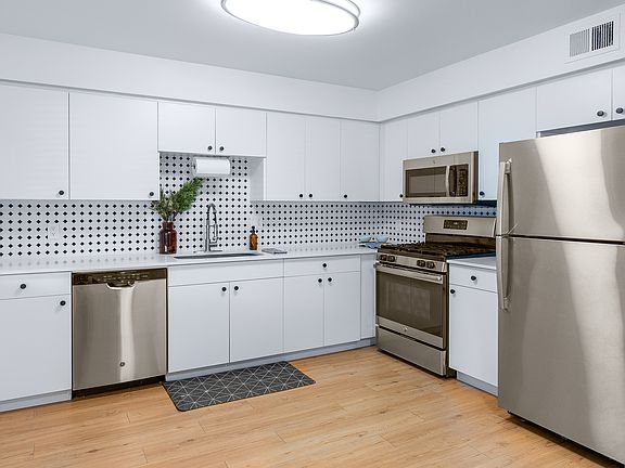5th image of 325 W Pasadena Ave APT 8