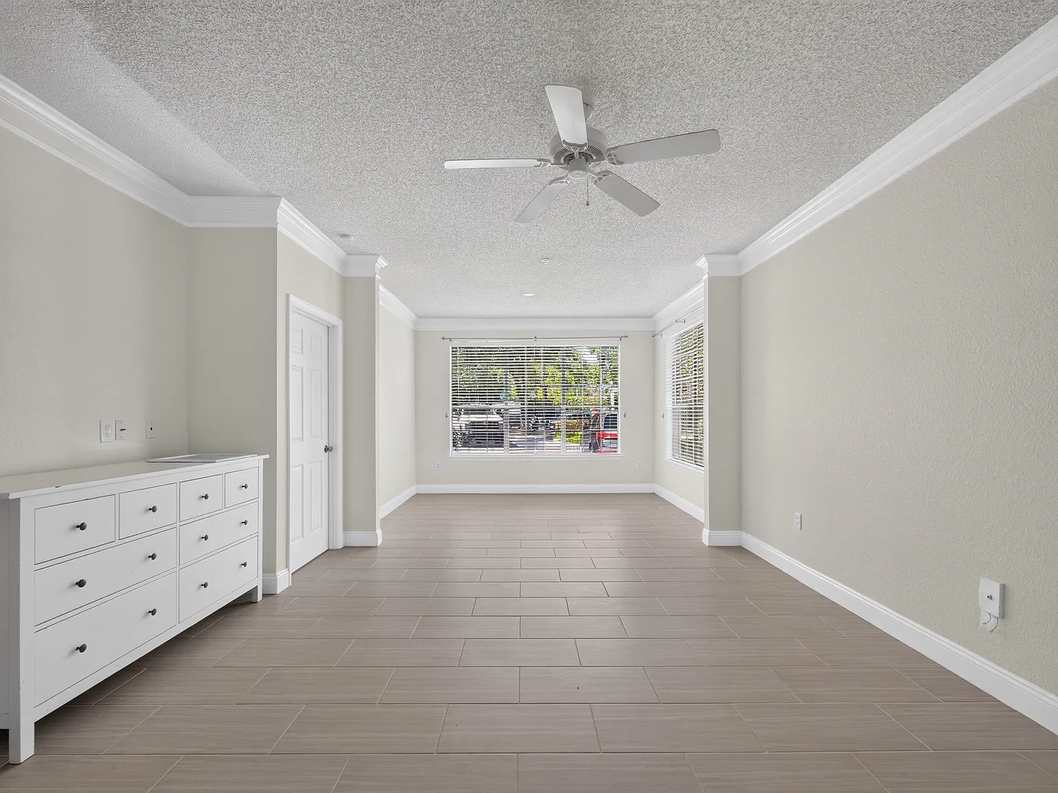 2 bed, 1166 sqft, $1,800 — Photo 4