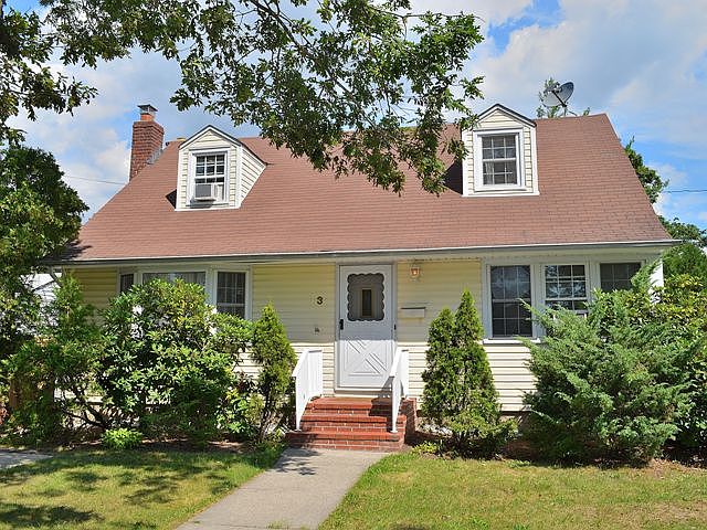 1st image of 3 E Maple St
