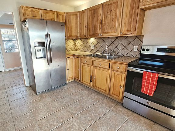 3rd image of 4201 20th St N