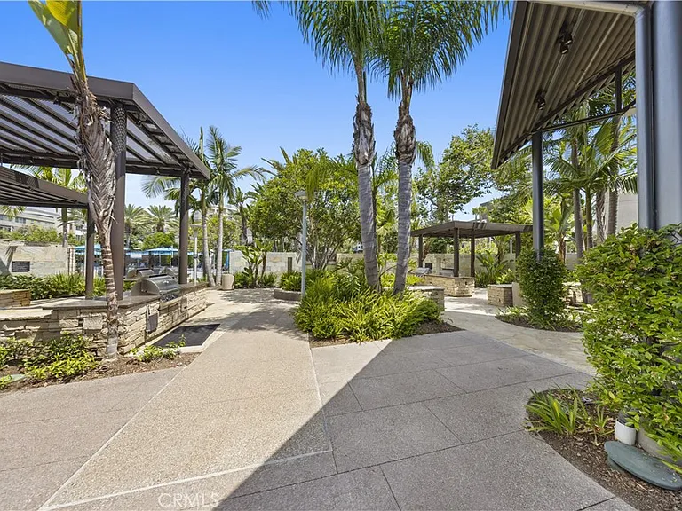 2510 Rivington — Photo 34
