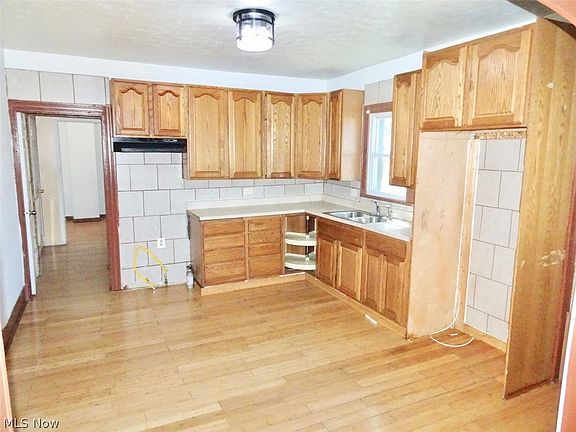 5th image of 4587 Niessen Ct