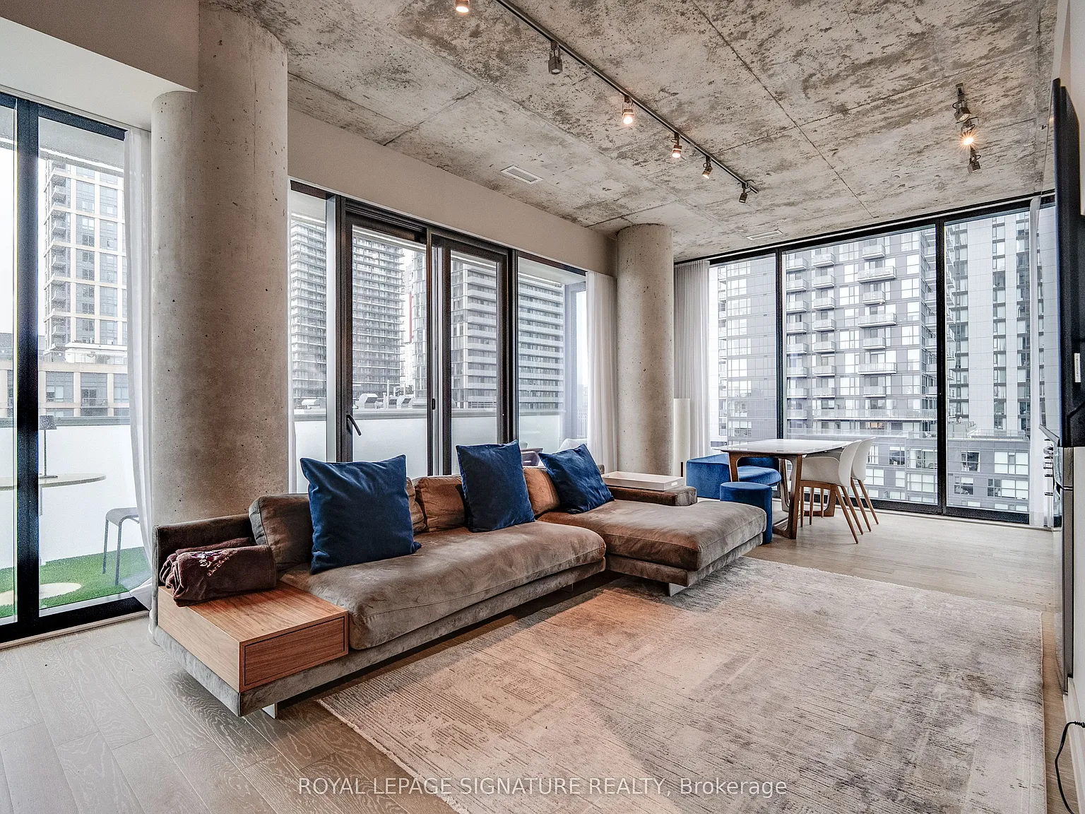 2 bed, $4,000 — Photo 1