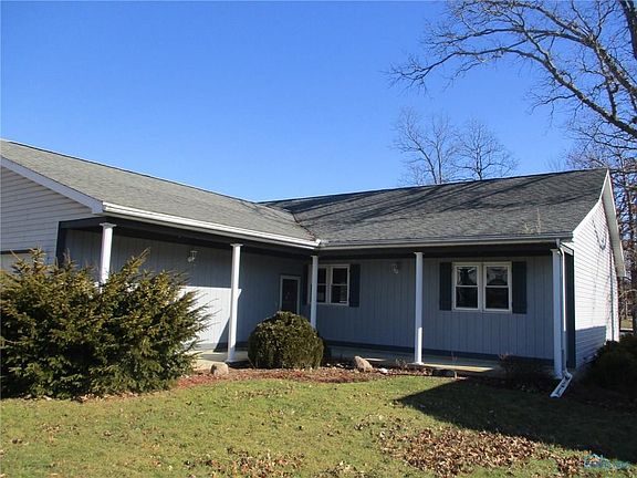 2nd image of 2125 Hawthorne Dr