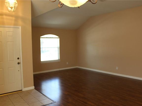 5th image of 1044 Wood Stream Dr