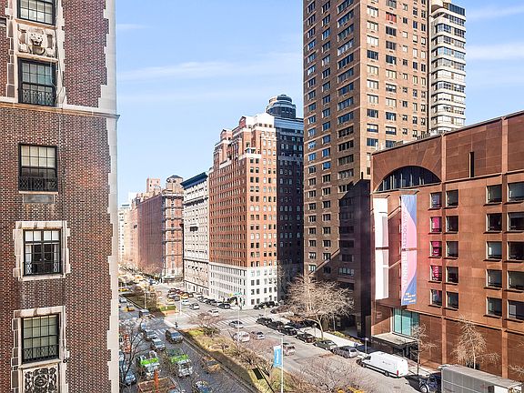 5th image of 710 Park Ave APT 8C