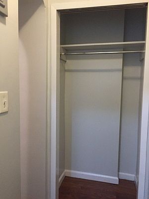 2nd image of 50 Lincoln Rd APT 5L