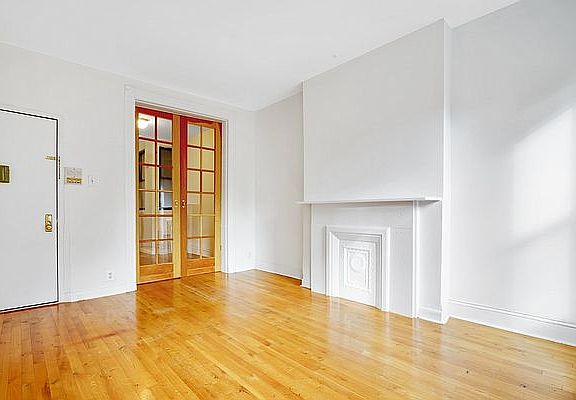 2nd image of 453 E 84th St APT 3N