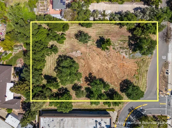 8933 Madison Ave, Fair Oaks, CA 95628