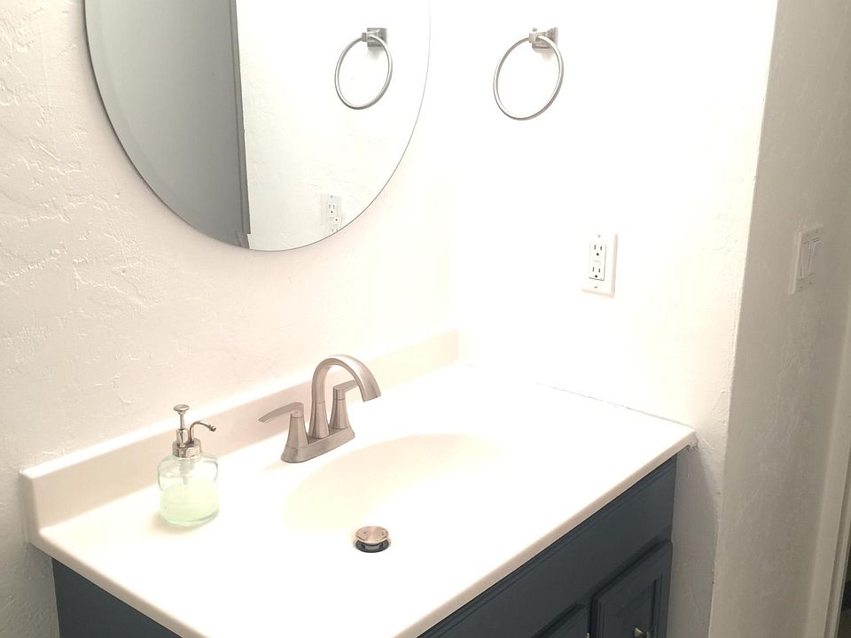 1st image of 406 E Mommsen St #406