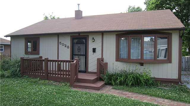 1st image of 5028 E Fletcher Ave