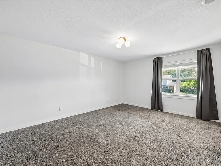2623 Heatherwood Dr — Photo 9
