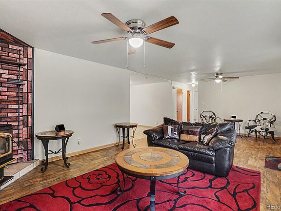 4th image of 933 Nelson Street