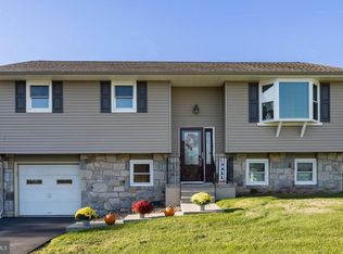 1044 E 4th St, Birdsboro, PA 19508
