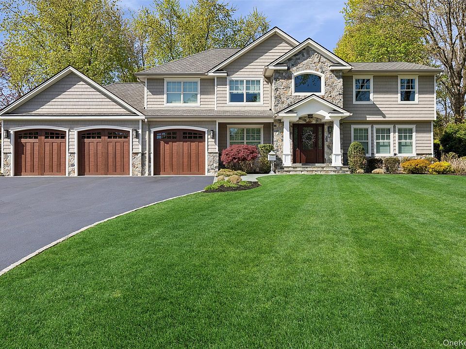 1st image of 10 Kingfisher Drive