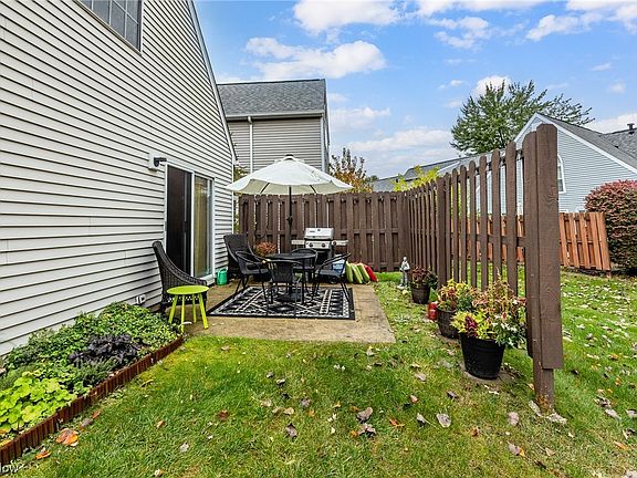 4th image of 19500 Lymans Ln #56