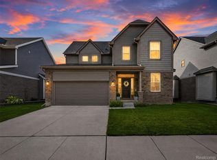 47523 Viola Ln, Chesterfield, MI 48047