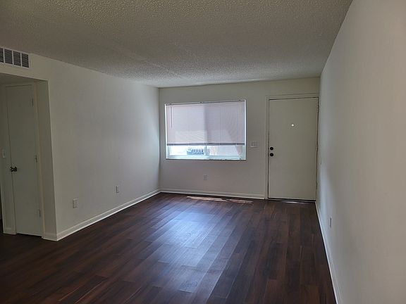 2nd image of 4331 Glenwood Ave
