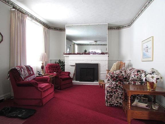 5th image of 314 Mabel St