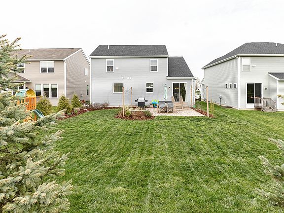 4th image of 9027 Emerald Hill Dr