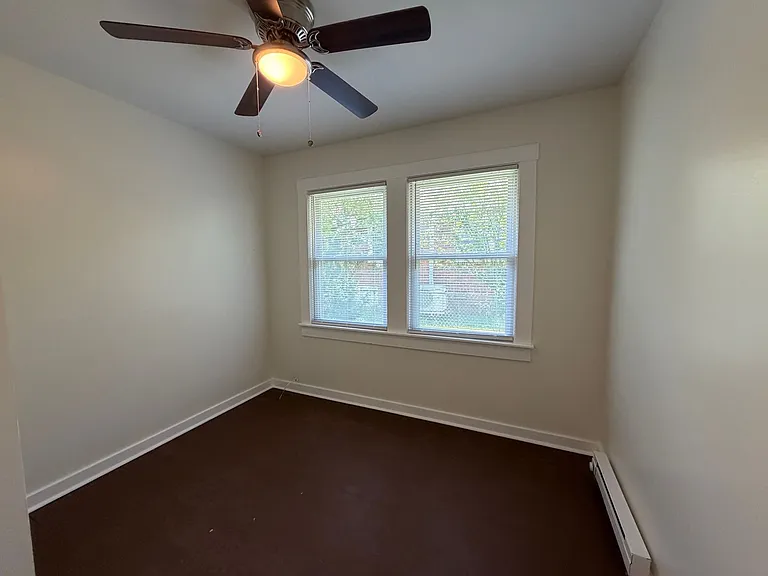 211 Dennis St — Photo 15