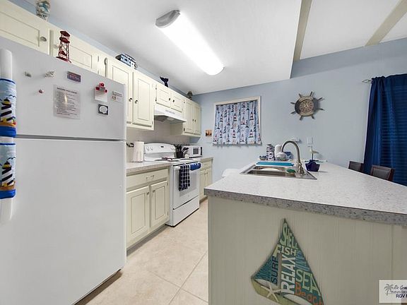 5th image of 127 E Morningside Dr APT 102