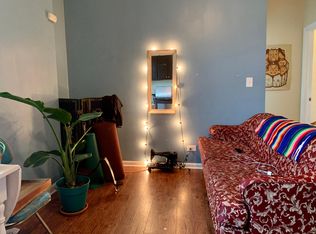 1317 W 18th St APT 2R, Chicago, IL 60608